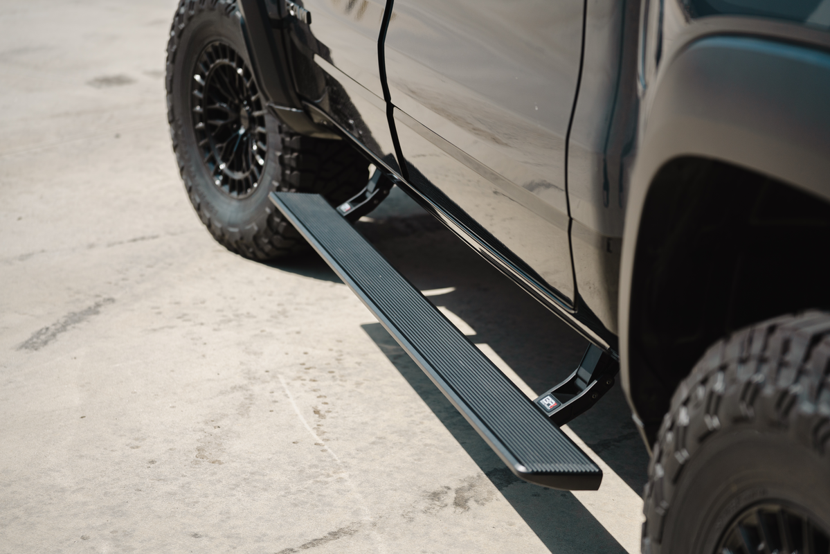 2025-2026 RAM 1500 CREW CAB E-POWER BOARD STEPS
