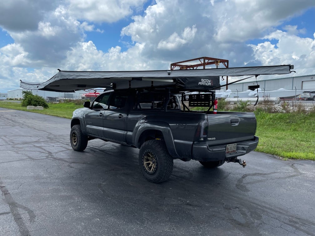SKY RIDGE 180XL AWNING WITH MOUNTING BRACKETS
